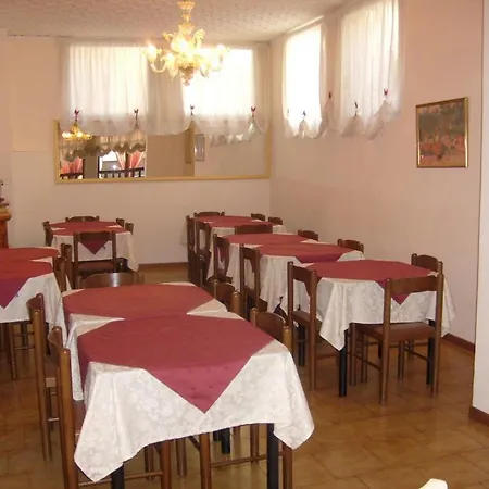 Vienna 3* טוסקולנו מדרנו
