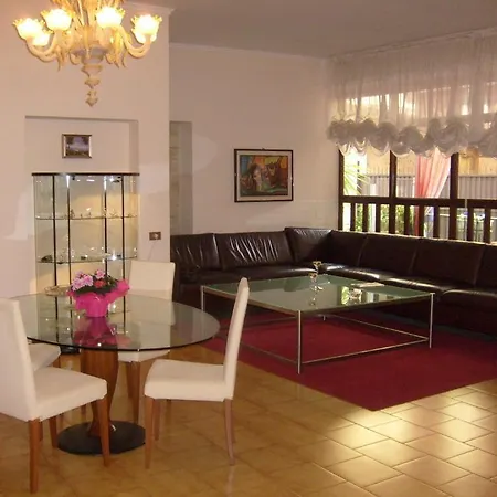 Vienna Hotel