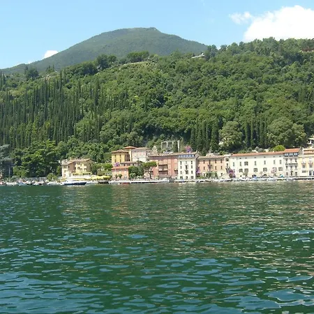 Vienna 3* Toscolano Maderno